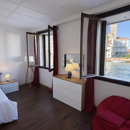 Privatunterkunft Zen , Grand Canal