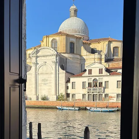 Zen , Grand Canal Séjour chez l'habitant Venise
