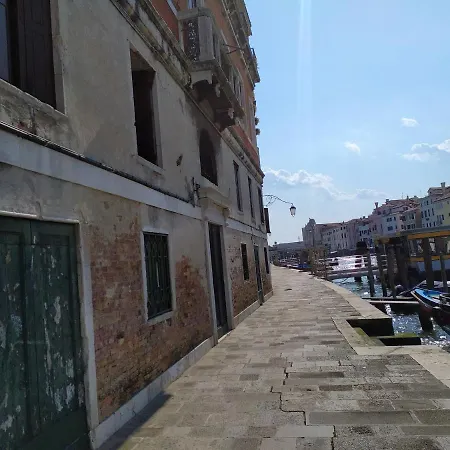 Zen Grand Canal *