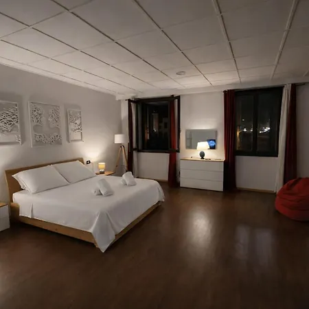 Zen Grand Canal منزل للإقامة