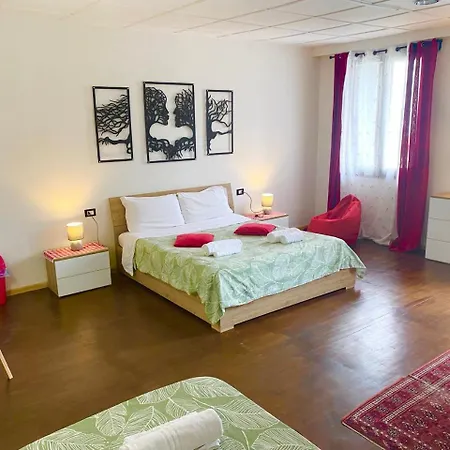 Zen Grand Canal Homestay *
